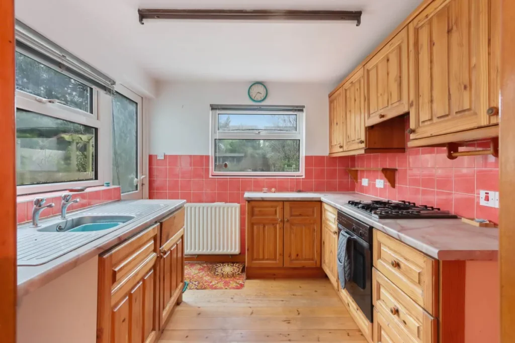 North Finchley, N12