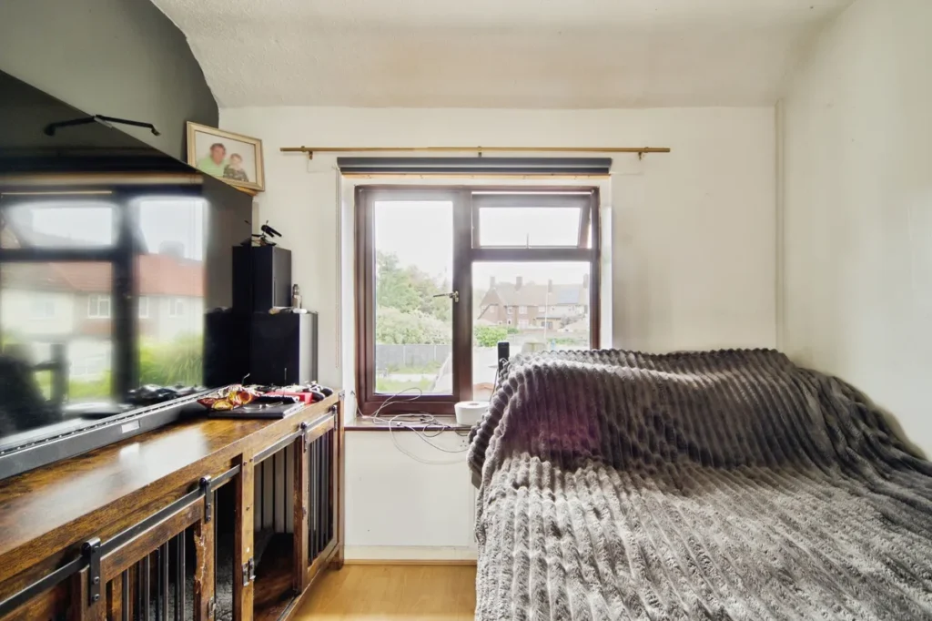 Dagenham, RM9