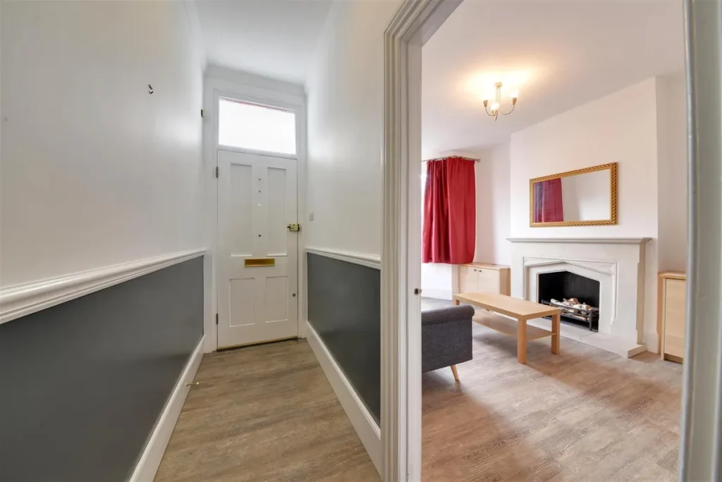 New Southgate, N11