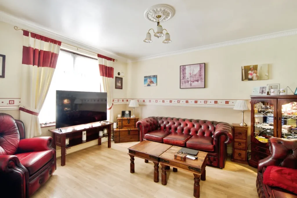 Dagenham, RM9