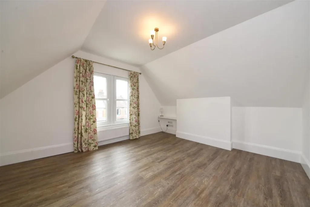 New Southgate, N11