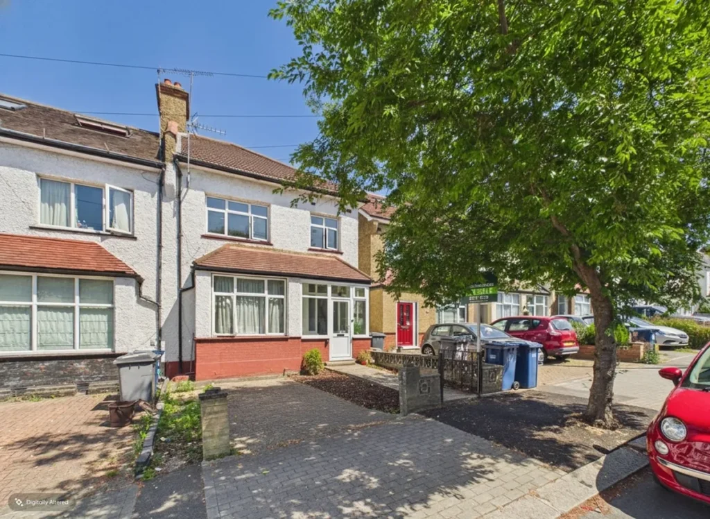 North Finchley, N12