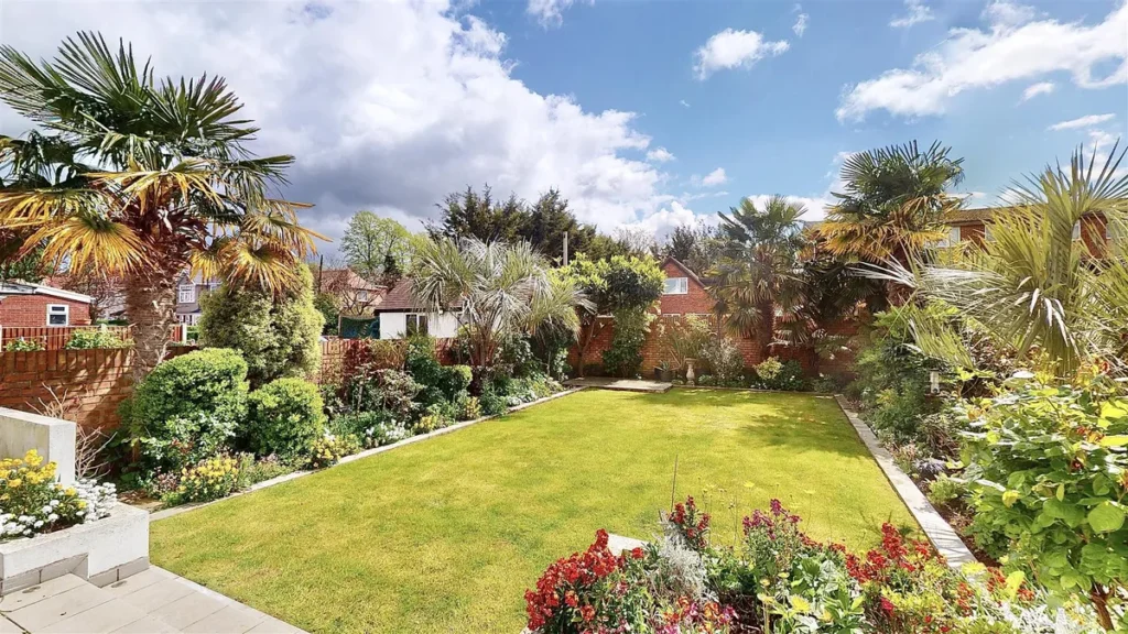 Isleworth, TW7