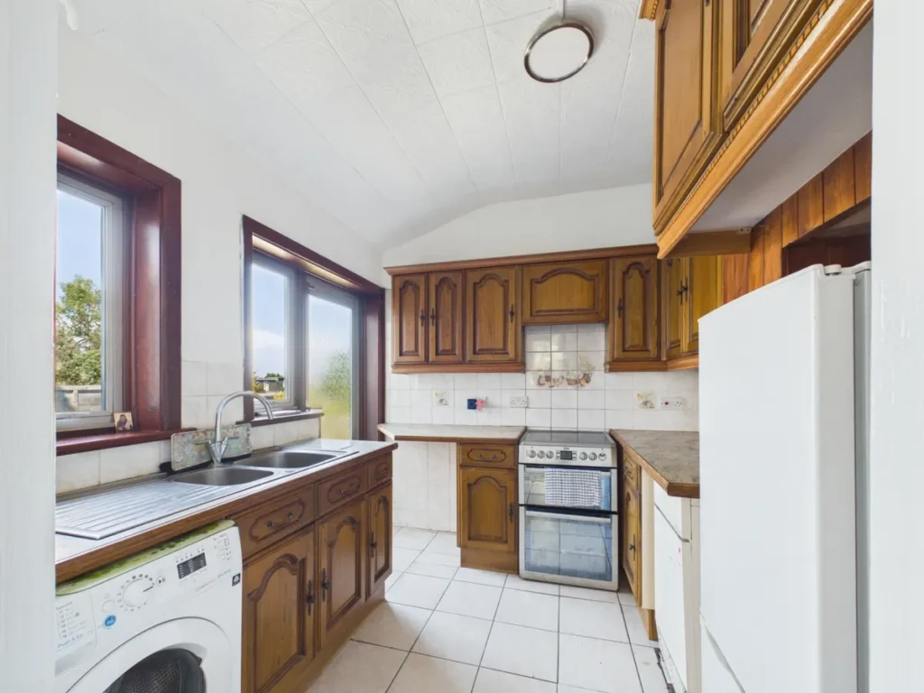 North Finchley, N12