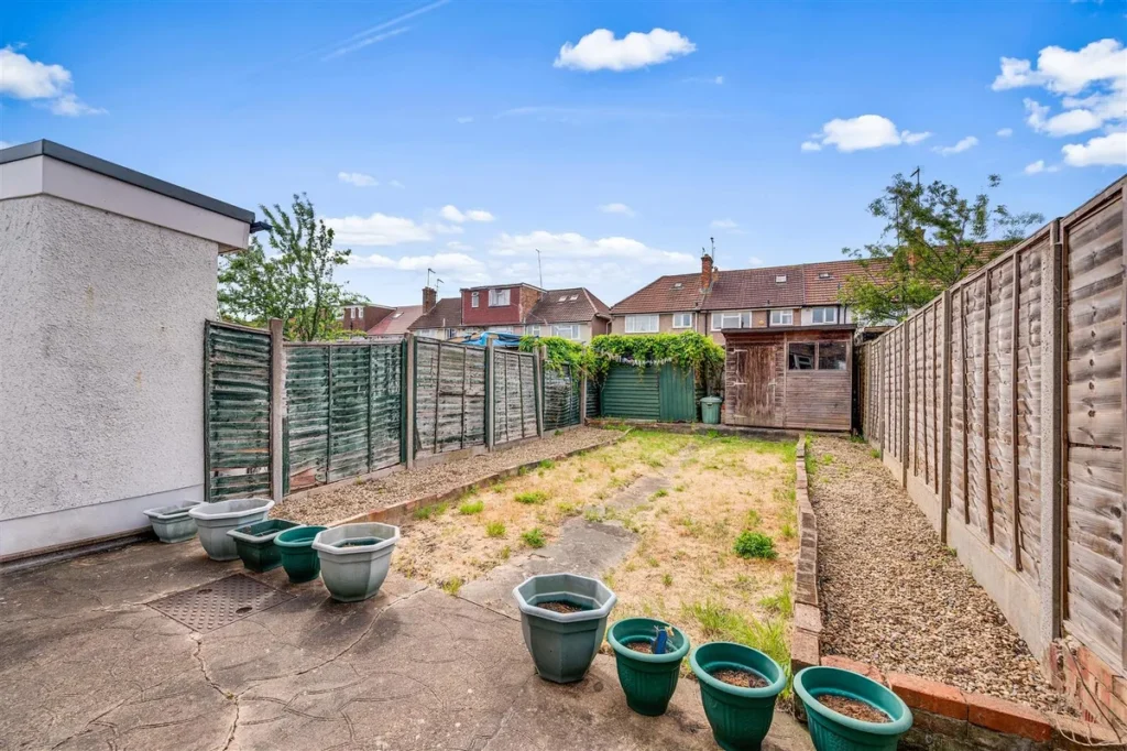 Neasden, NW2