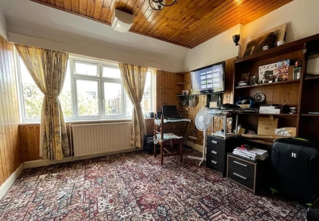 Neasden, NW2