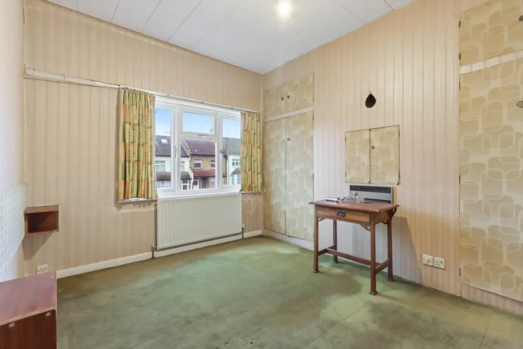 North Finchley, N12