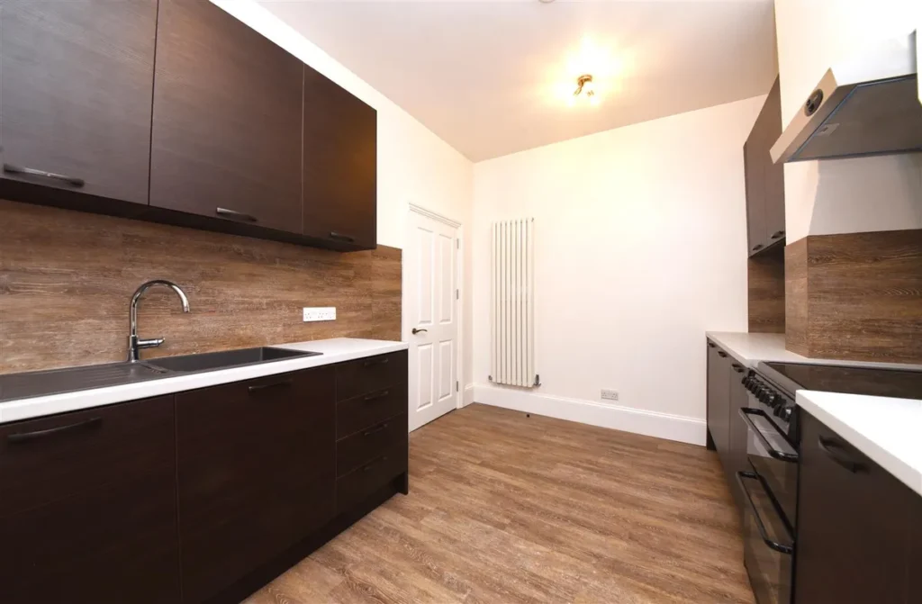 New Southgate, N11
