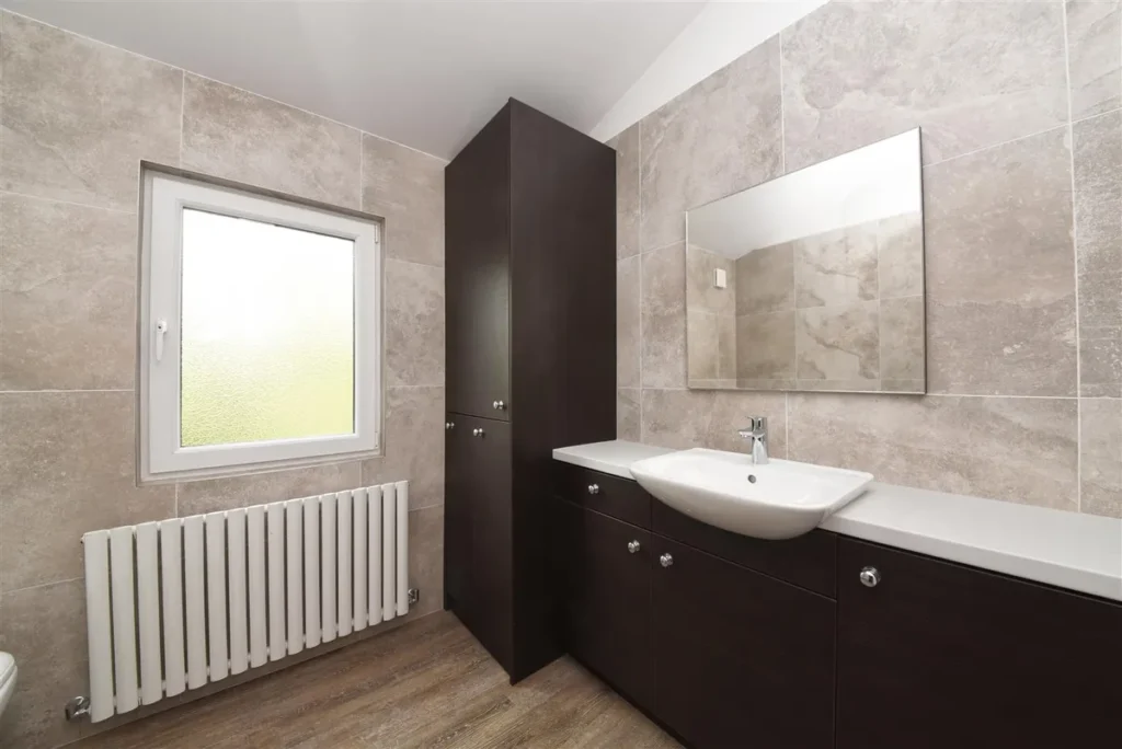 New Southgate, N11