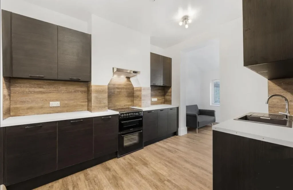 New Southgate, N11
