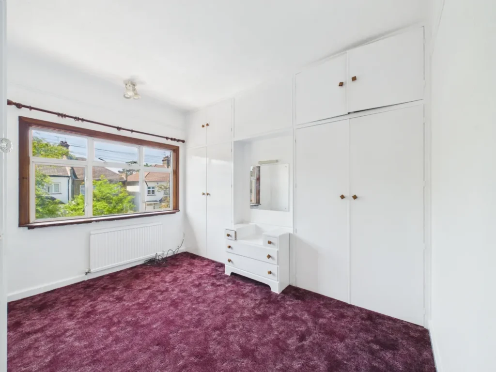 North Finchley, N12