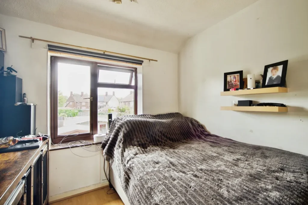 Dagenham, RM9