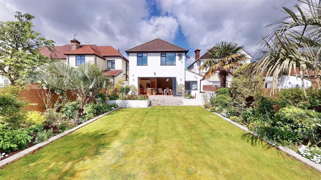 Isleworth, TW7